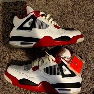 Air Jordan 4 Retro "Fire Red" 2012
